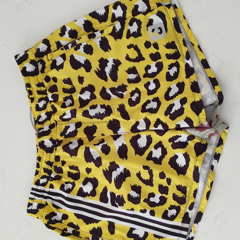 Chestee shorts